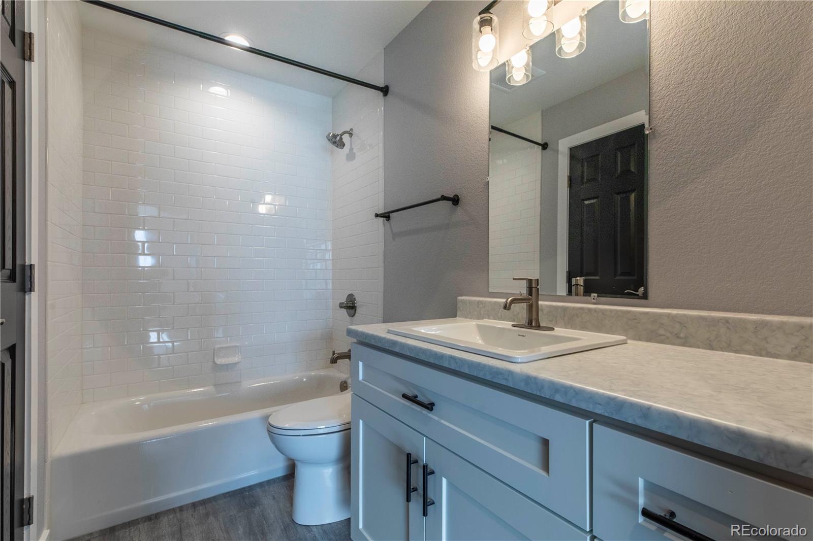 2301 E Fremont Avenue Unit: S08