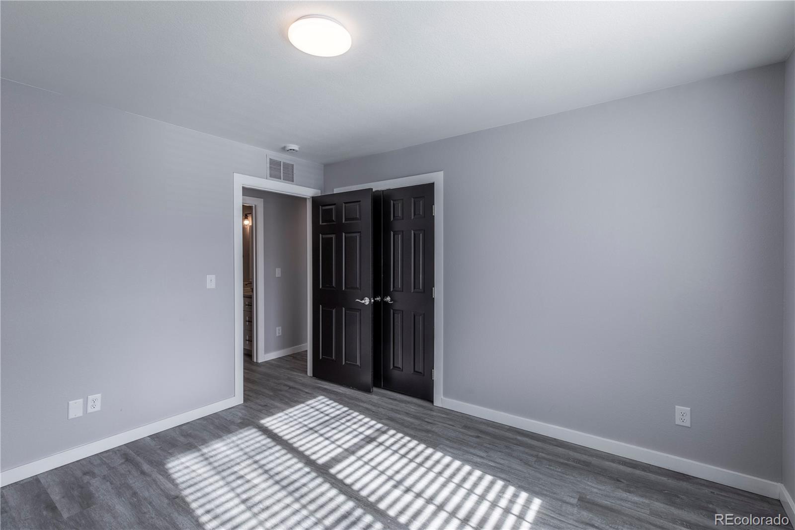 2301 E Fremont Avenue Unit: S08