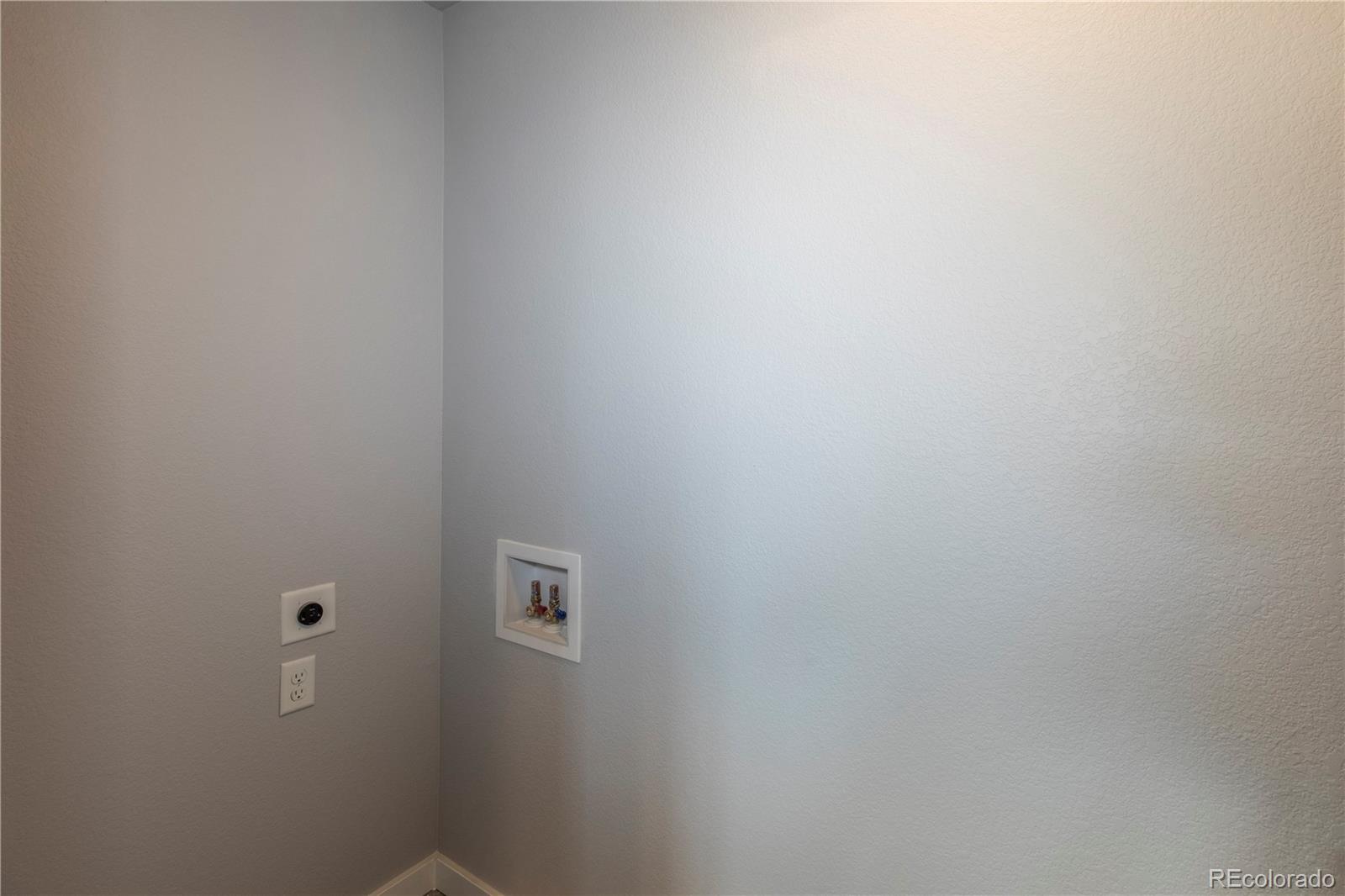 2301 E Fremont Avenue Unit: S08