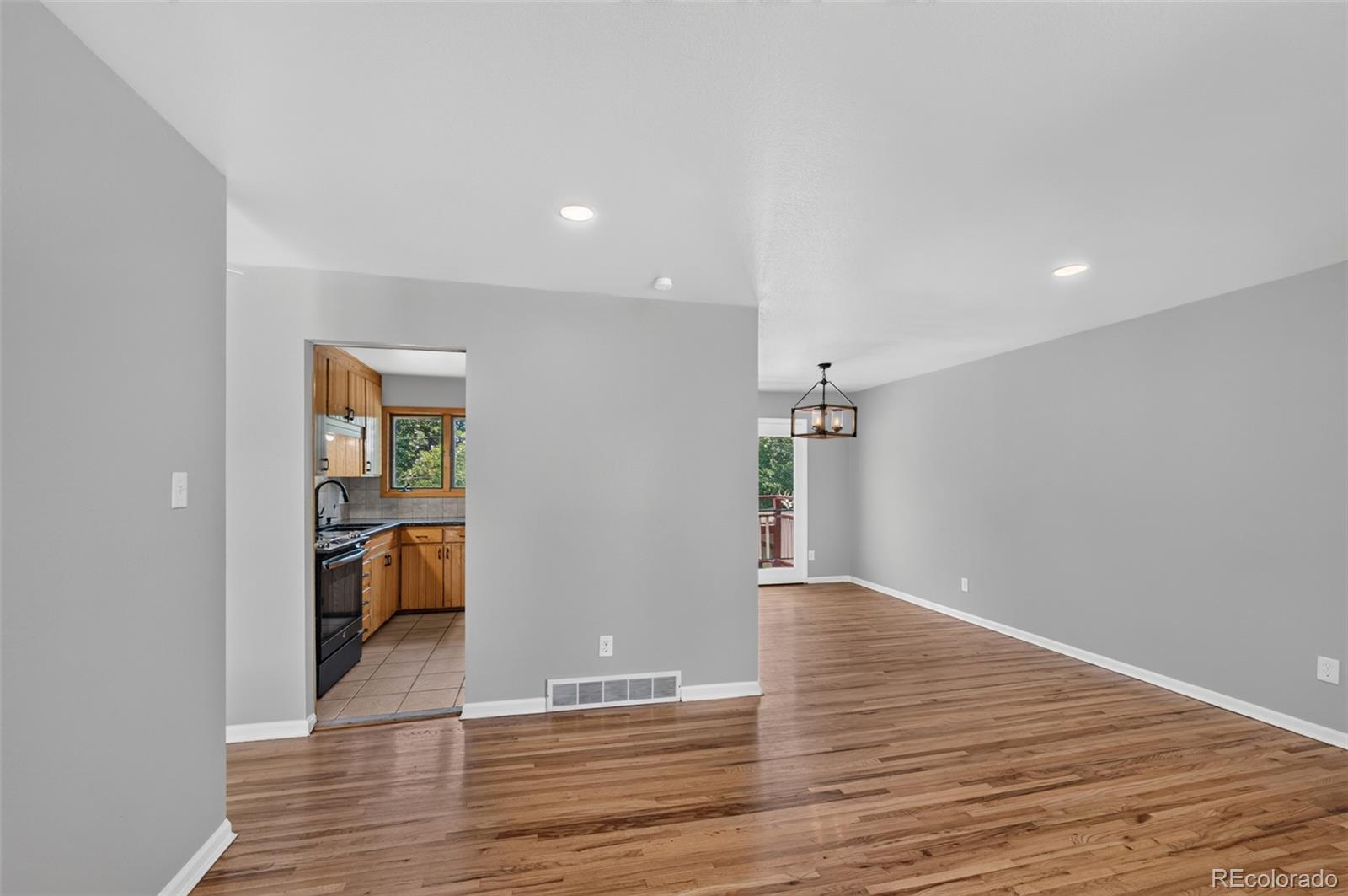 4119 Palmer Park Boulevard