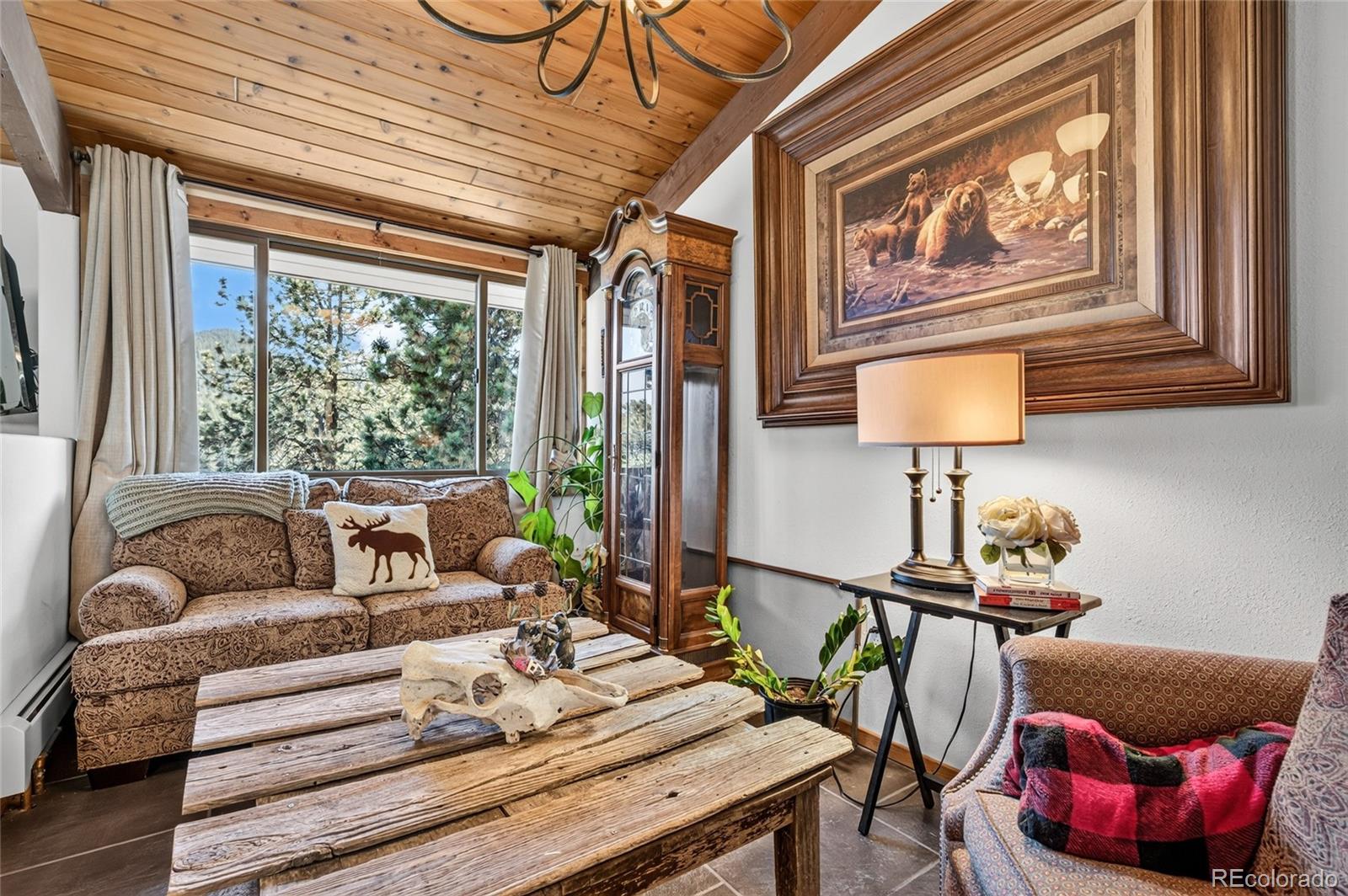 12155 Cochise Circle