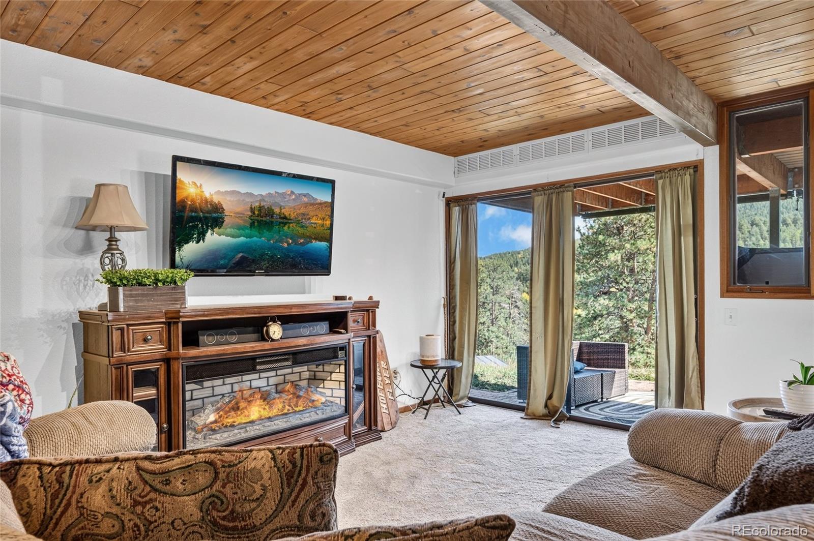 12155 Cochise Circle