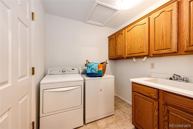 3802 Lee Circle