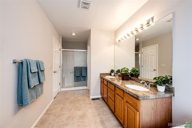 3802 Lee Circle