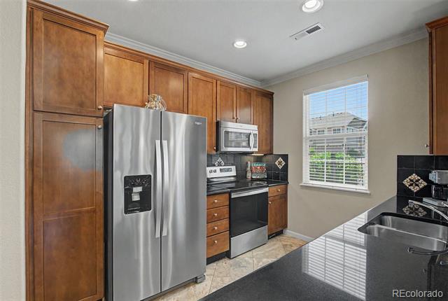 6568 High Knolls Grove