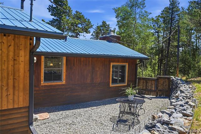 356 Gold Road