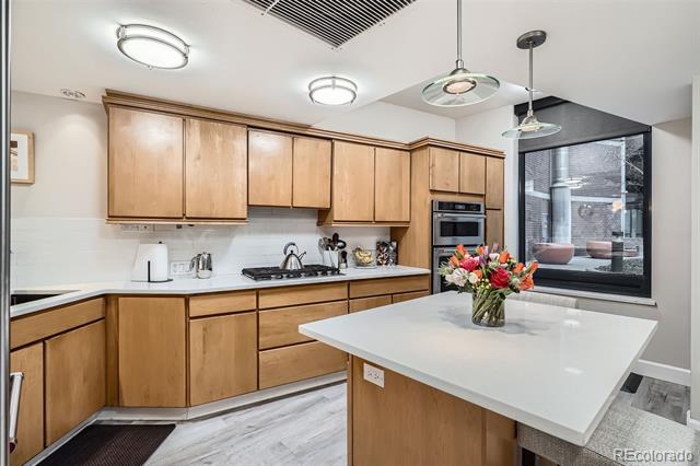 1350 Lawrence Street Unit: 2F
