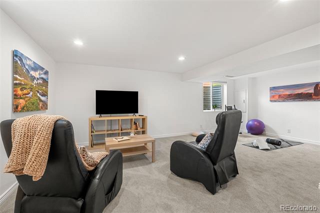 3156 W 11th Avenue Court