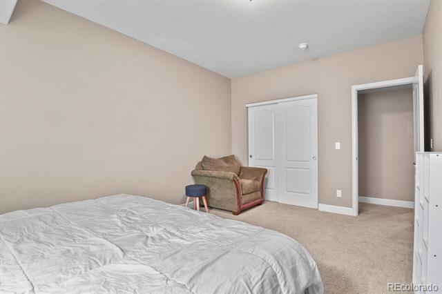 8182 Grady Circle