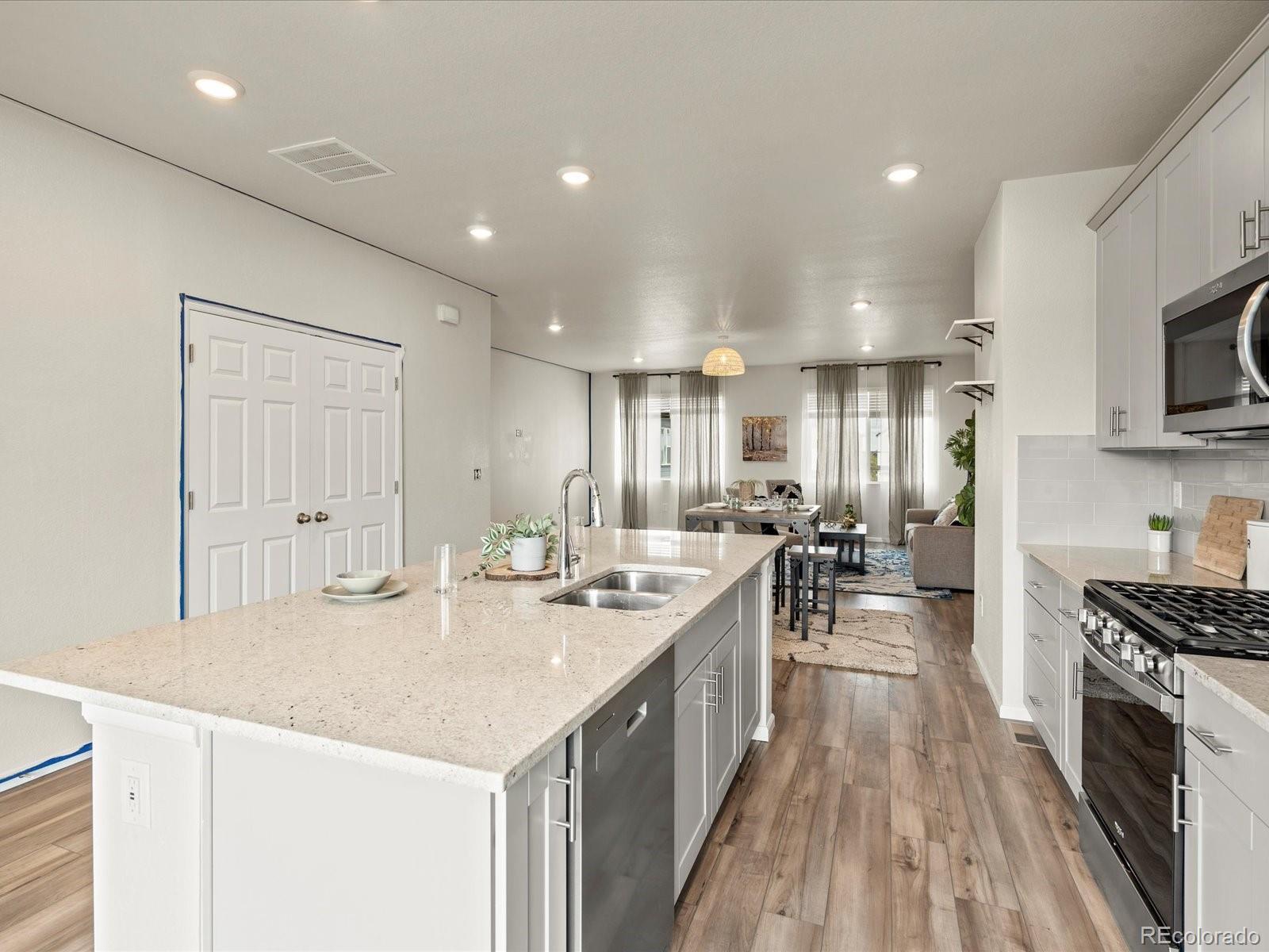 5693 Vivian Street