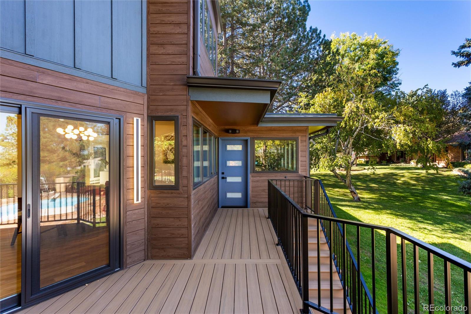 885 Front Range Road
