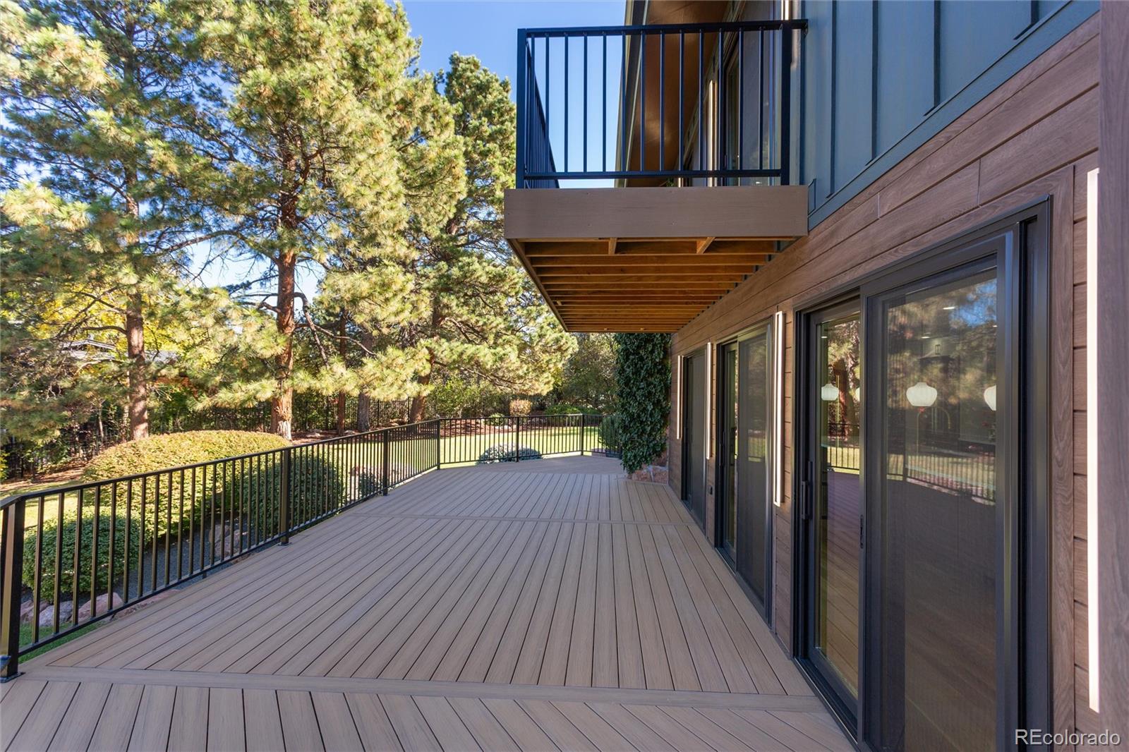 885 Front Range Road