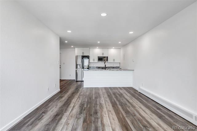 1150 Golden Circle Unit: 409