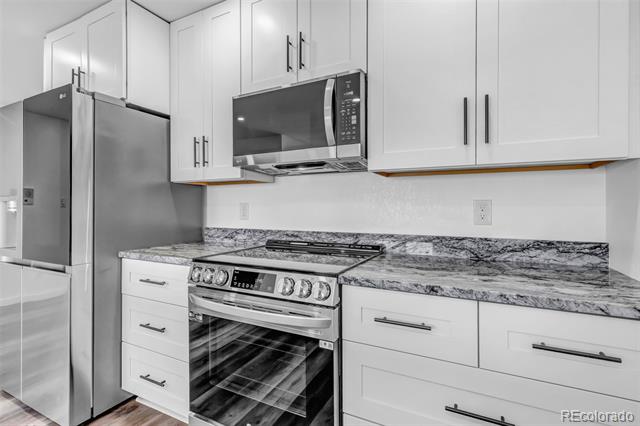 1150 Golden Circle Unit: 409