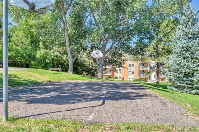 1150 Golden Circle Unit: 409