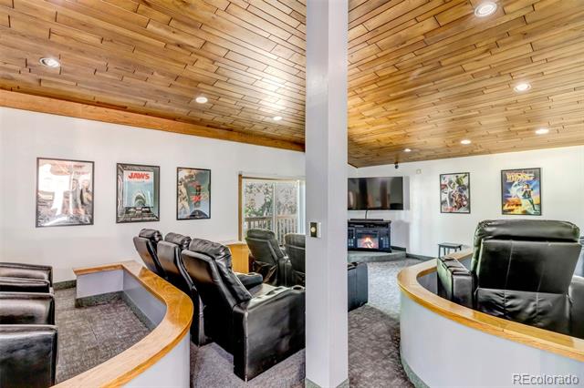 1150 Golden Circle Unit: 409