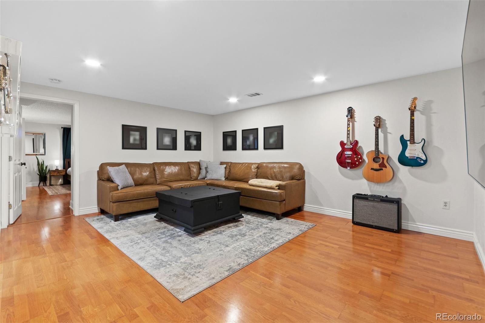 5366 Field Circle