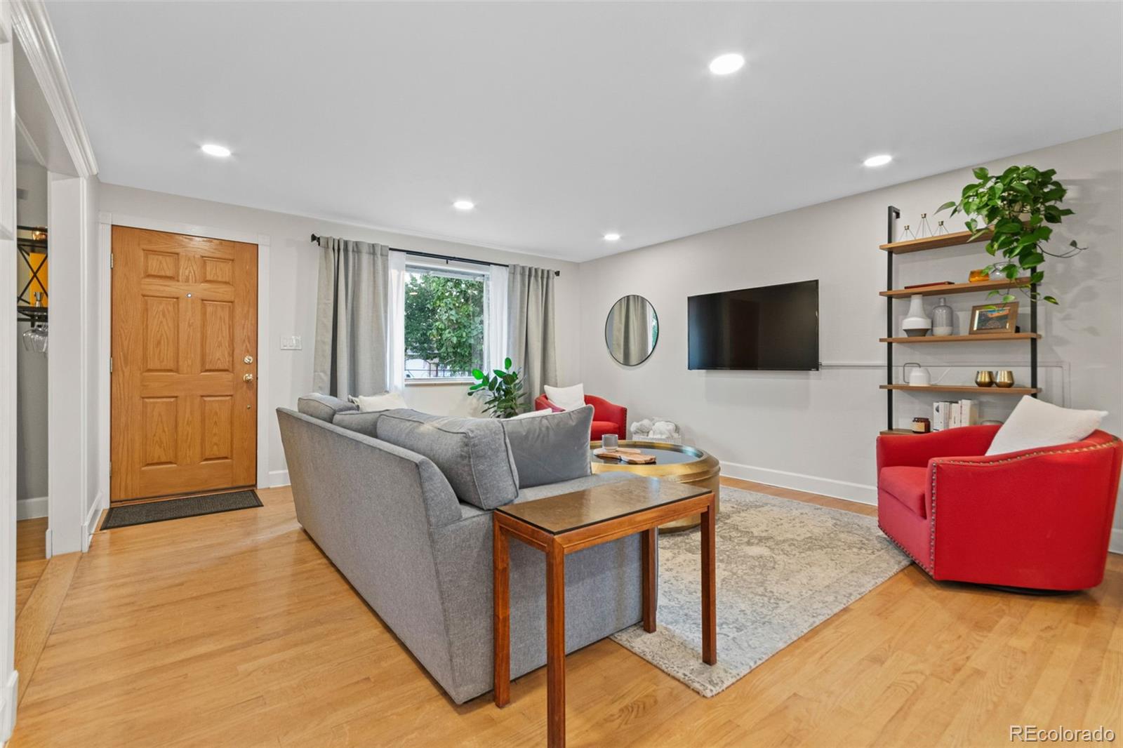 5366 Field Circle