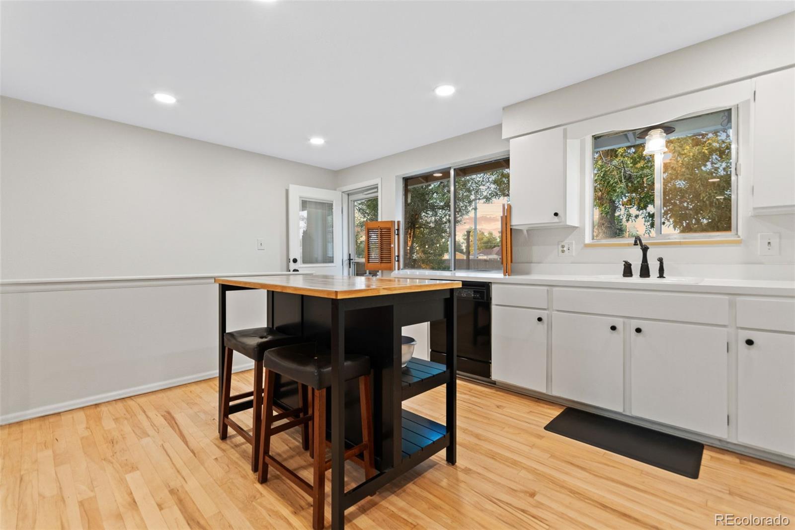 5366 Field Circle