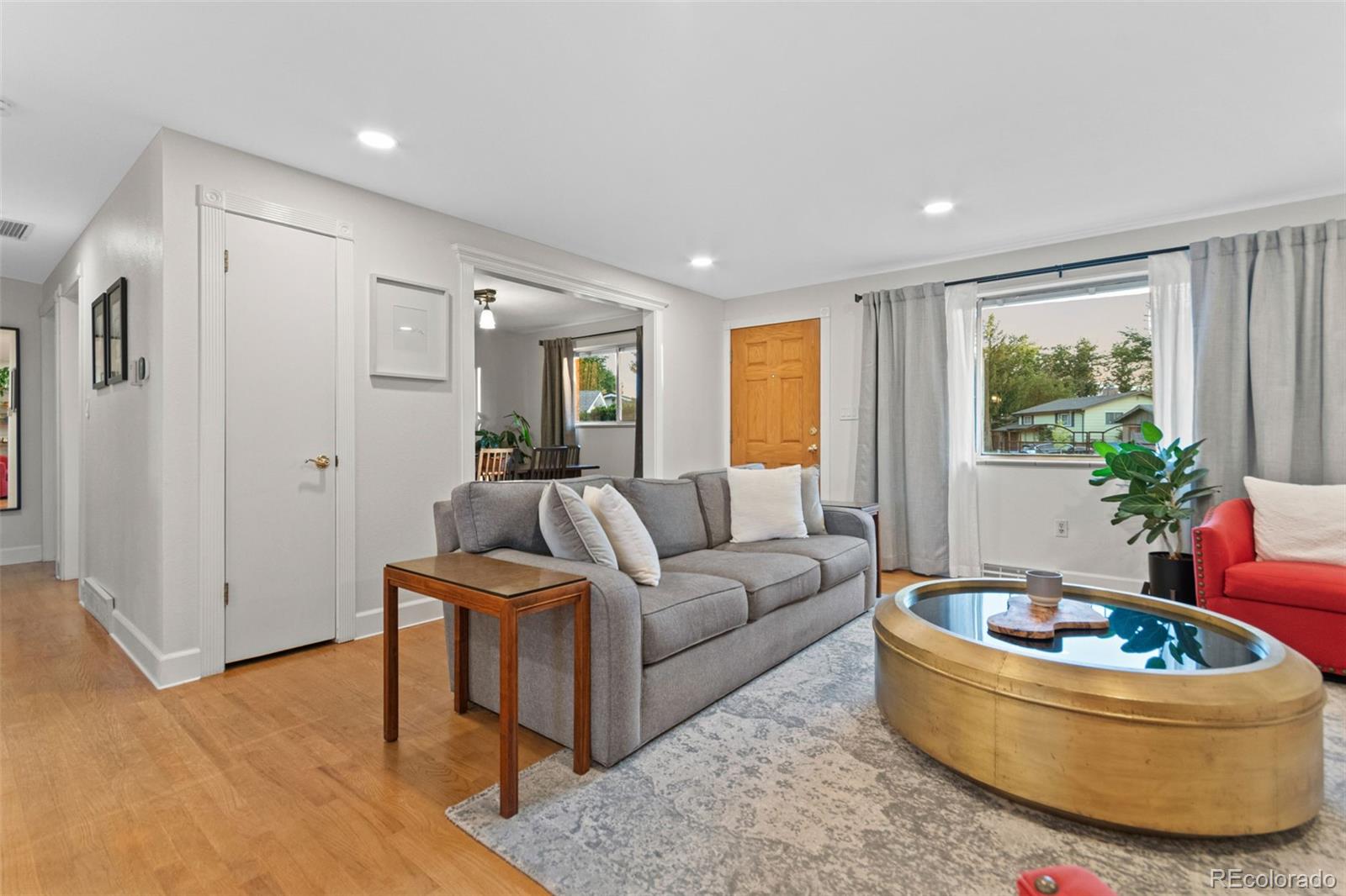5366 Field Circle