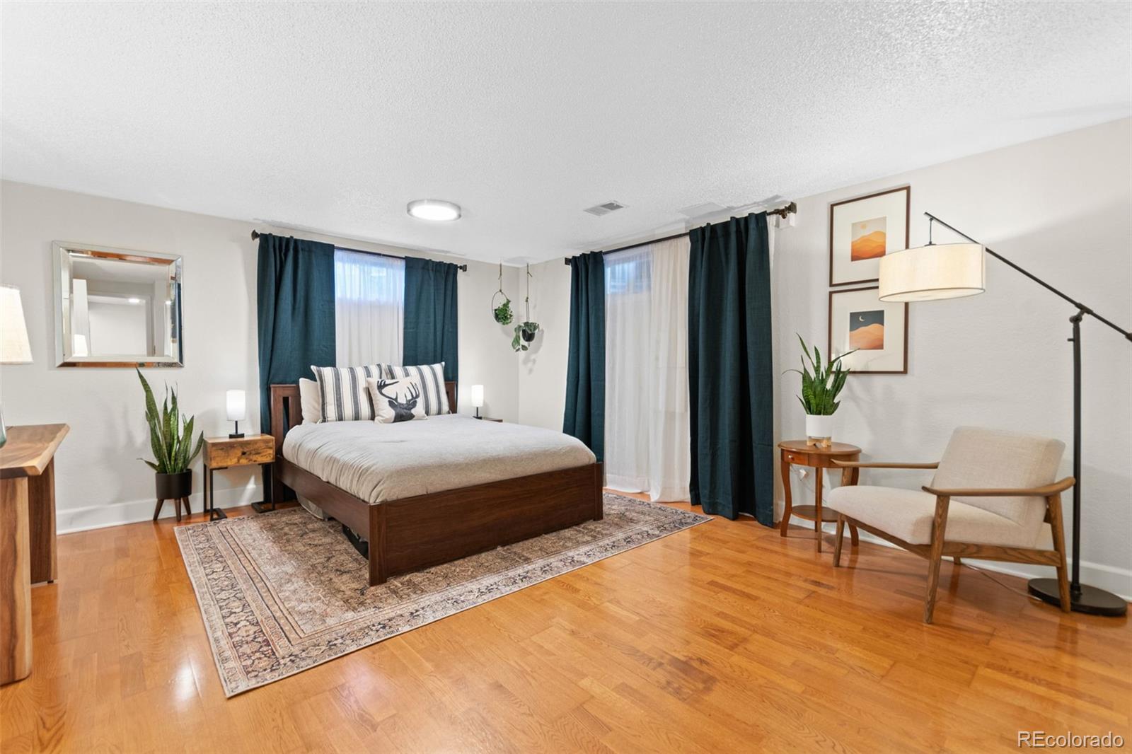 5366 Field Circle