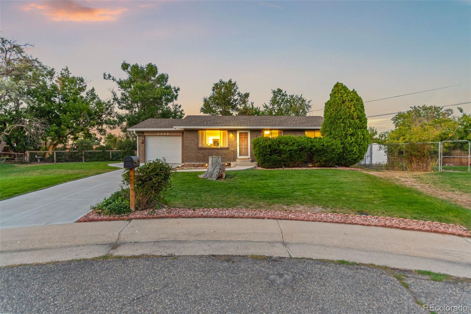 5366 Field Circle