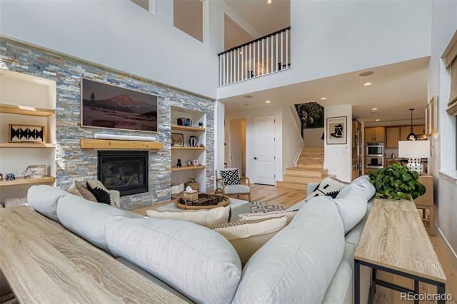 3434 W 154th Place