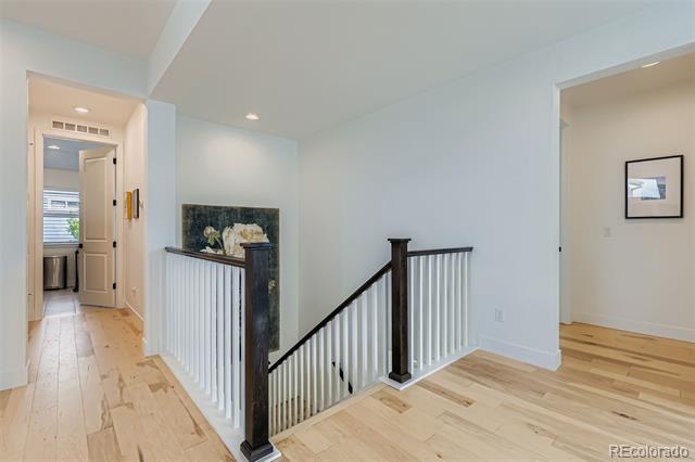 3434 W 154th Place