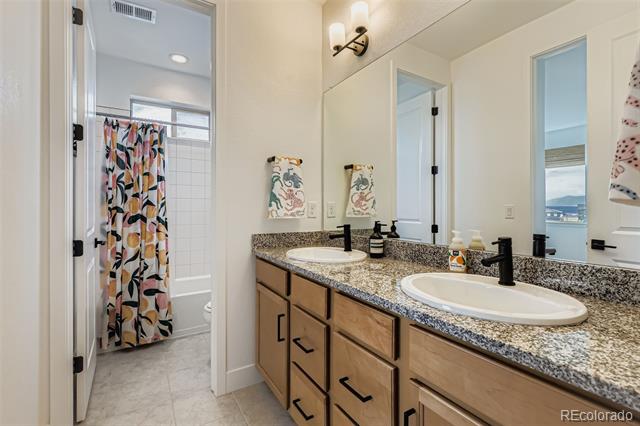 3434 W 154th Place