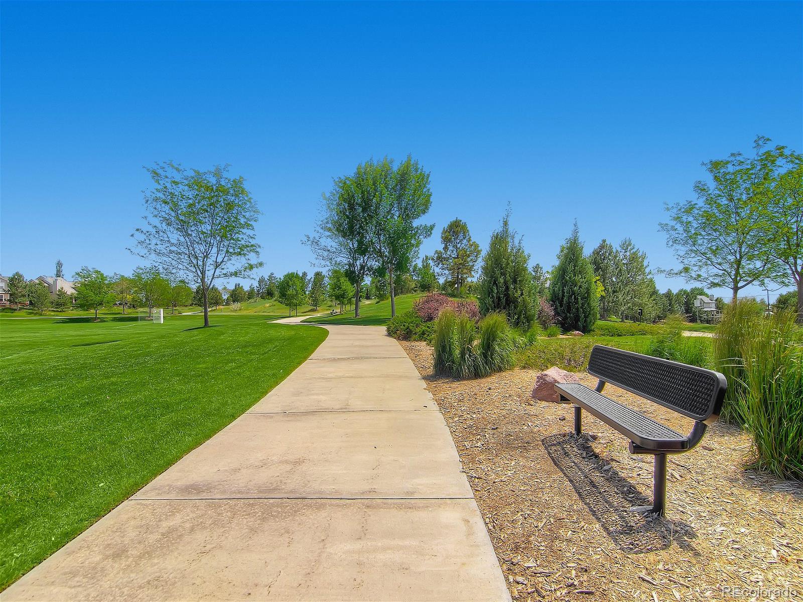 1233 Laurenwood Way