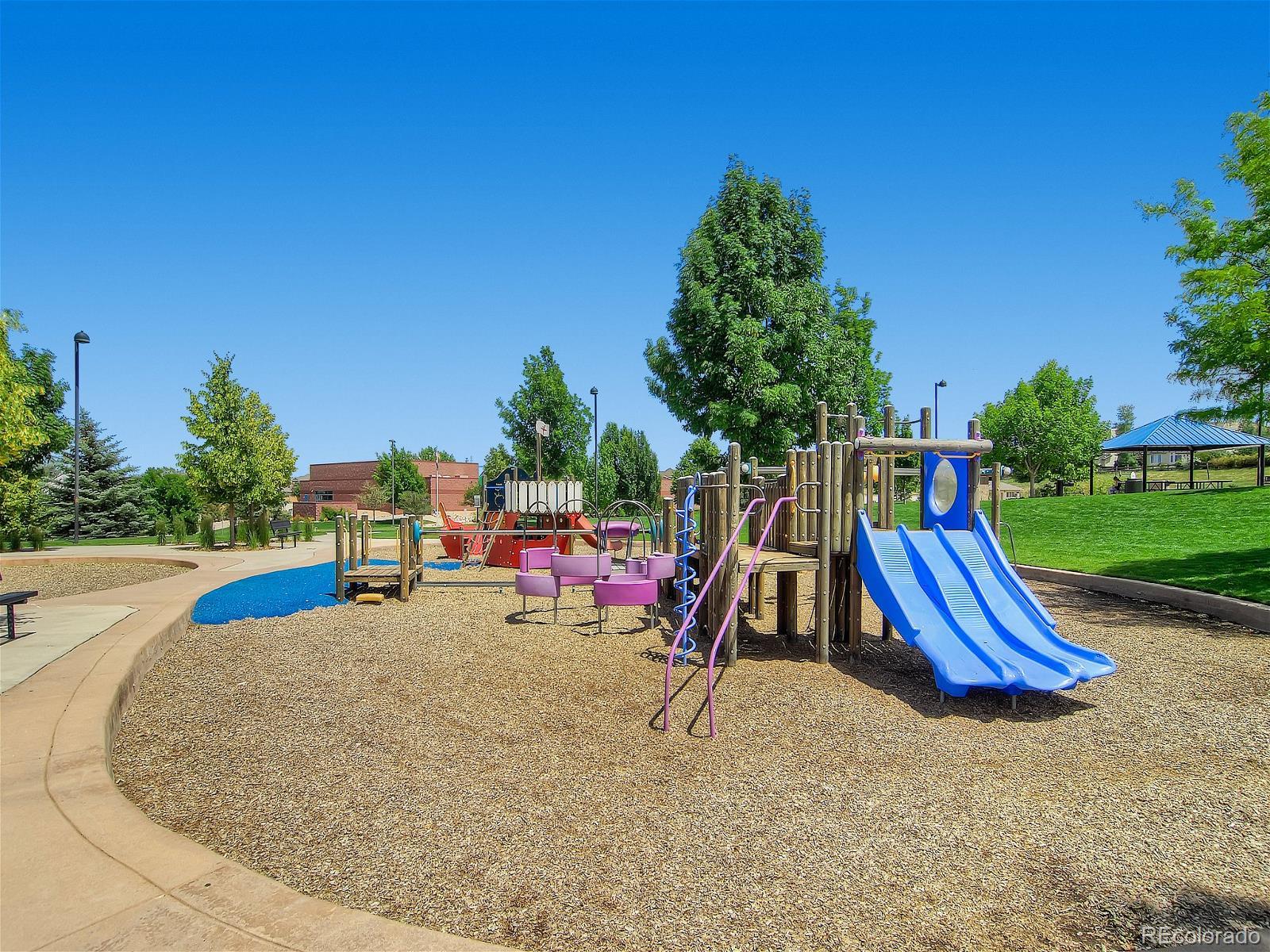 1233 Laurenwood Way