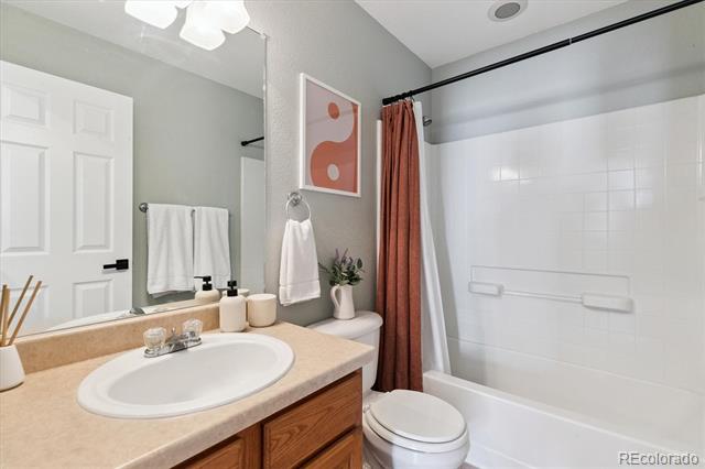 6900 S Algonquian Court