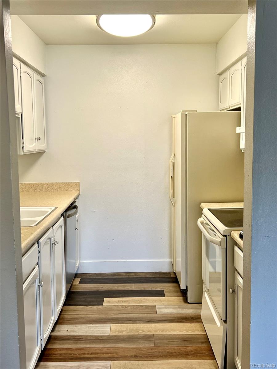 14437 E 1st Drive Unit: B04