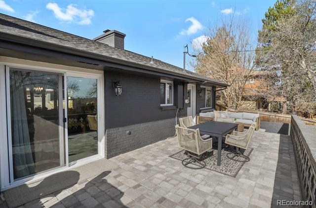 1115 W Hinsdale Drive