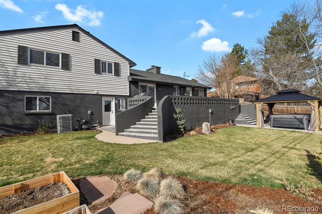 1115 W Hinsdale Drive