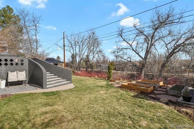 1115 W Hinsdale Drive