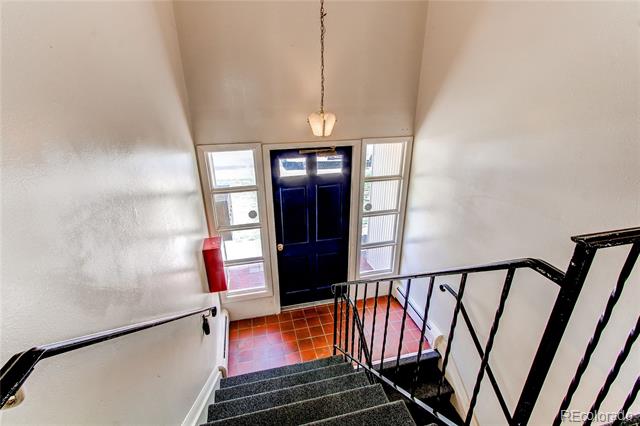 2350 S Linden Court
