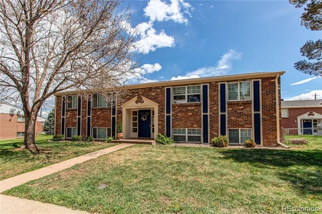 2350 S Linden Court