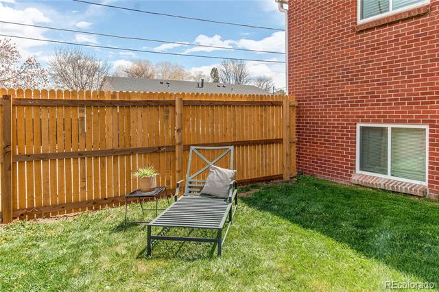 2350 S Linden Court
