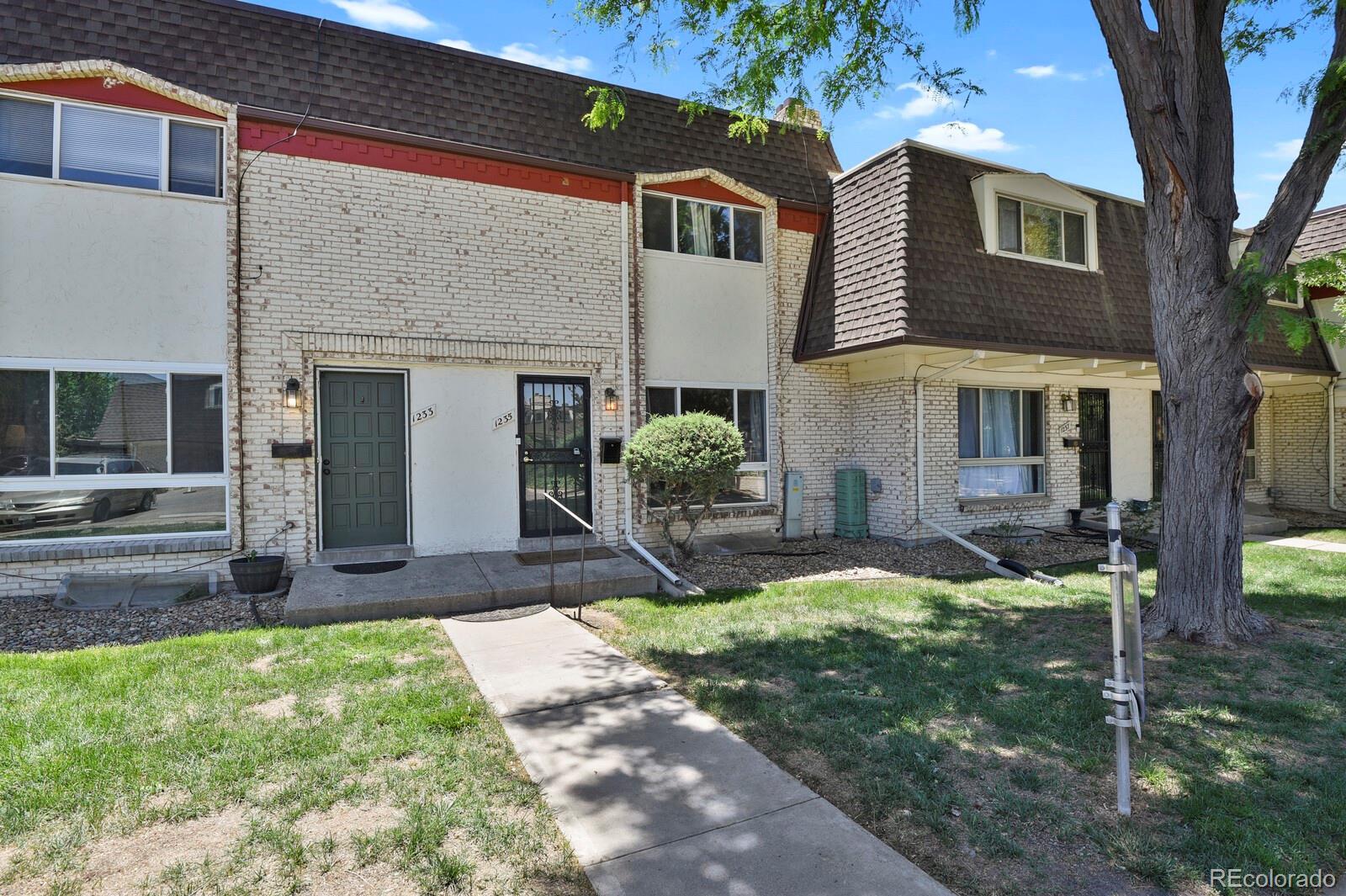 1235 S Monaco Street Parkway