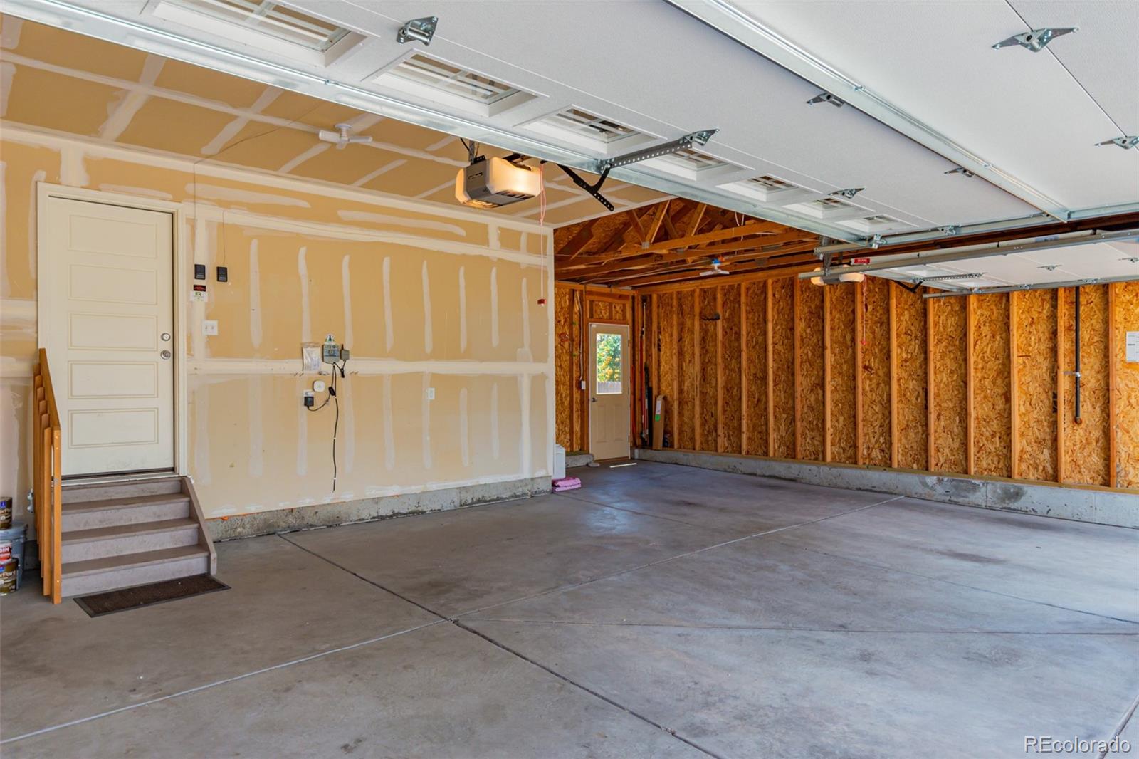 8546 Raspberry Drive