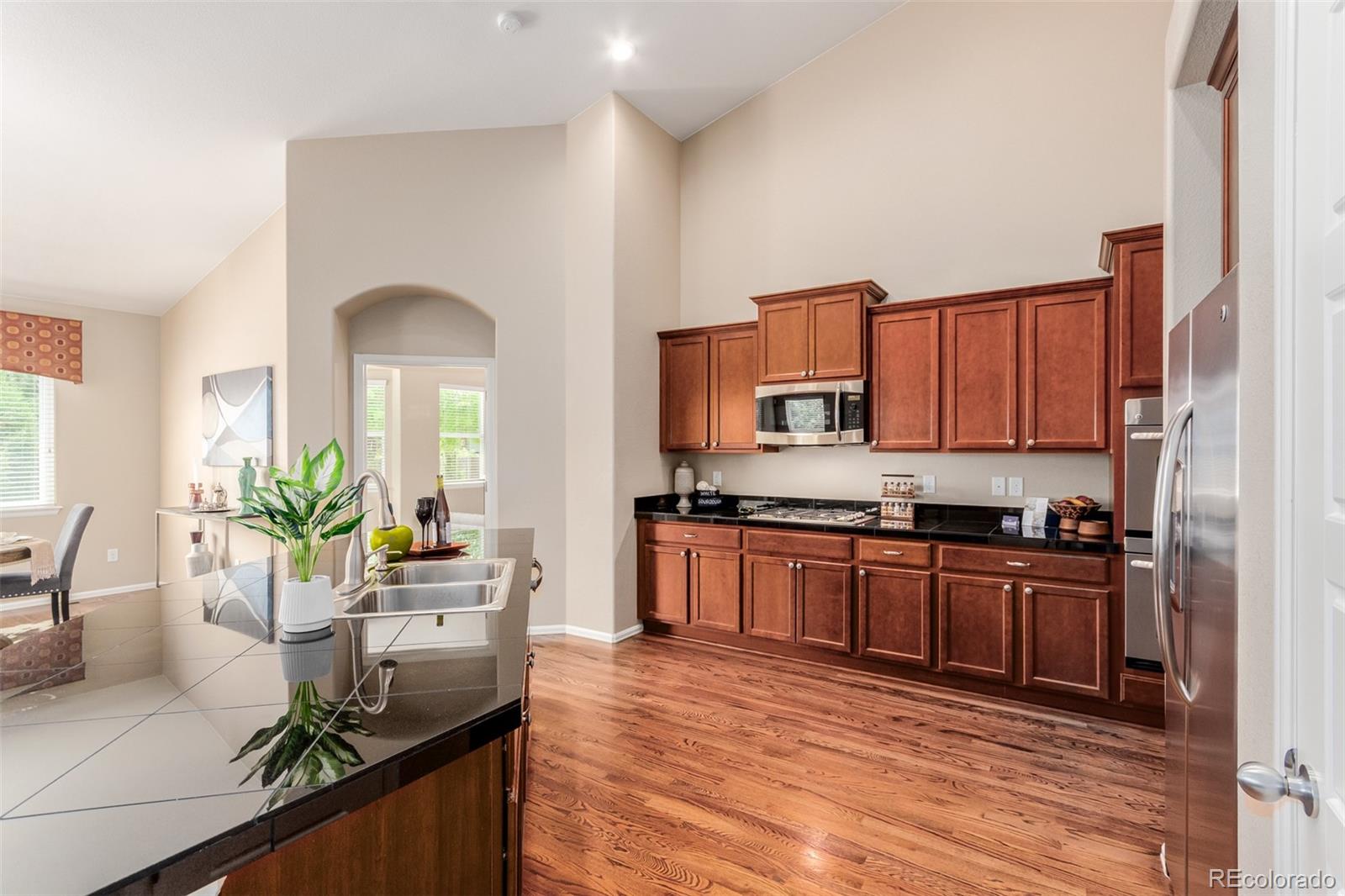 8546 Raspberry Drive