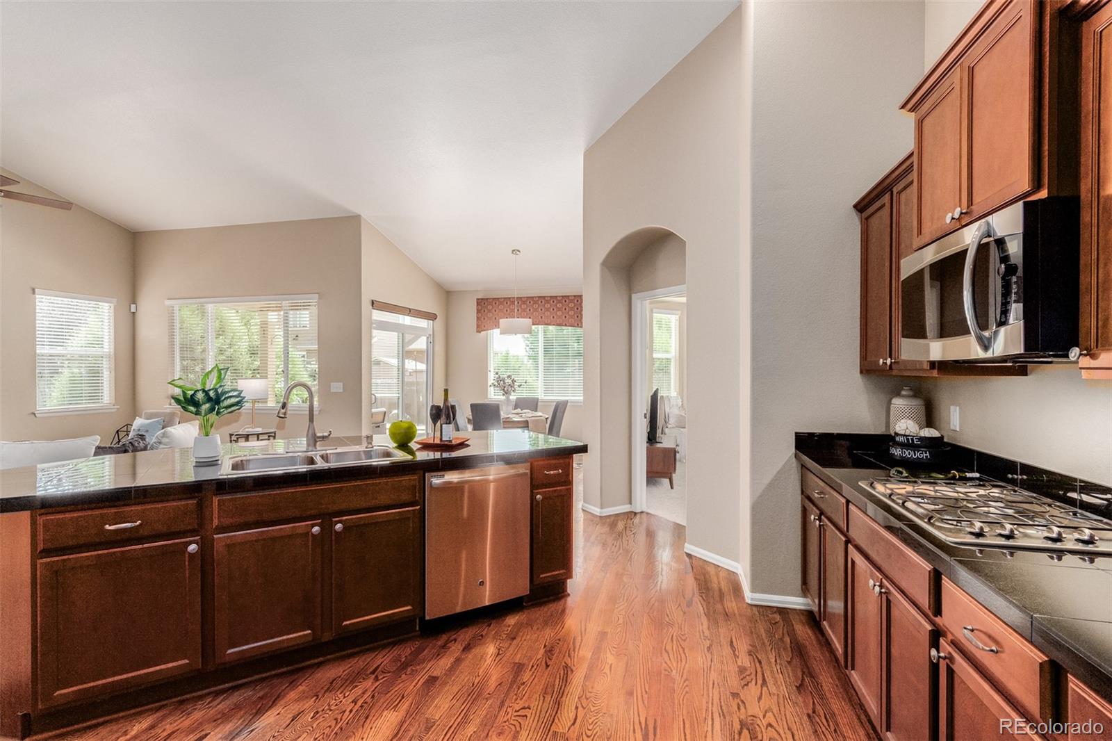 8546 Raspberry Drive