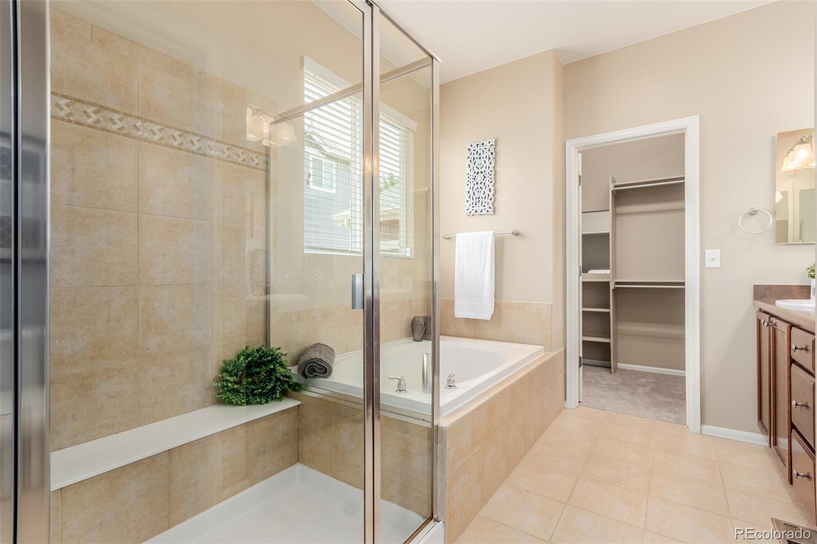 8546 Raspberry Drive