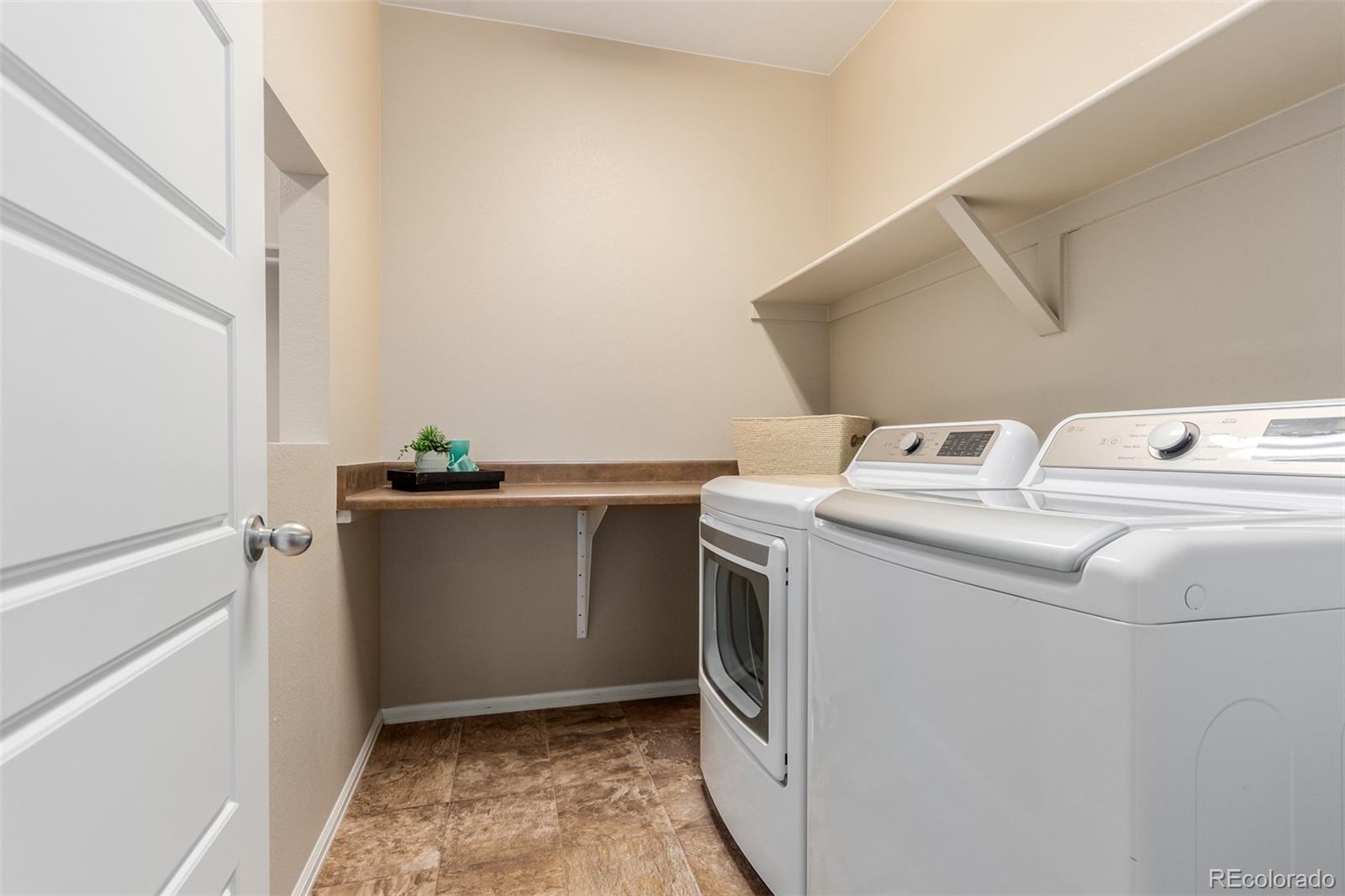 8546 Raspberry Drive