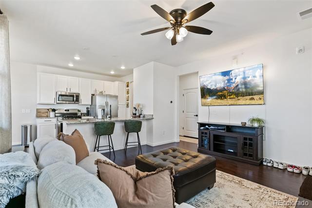 4605 Copeland Loop Unit: 204