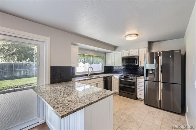 7814 W Ontario Place