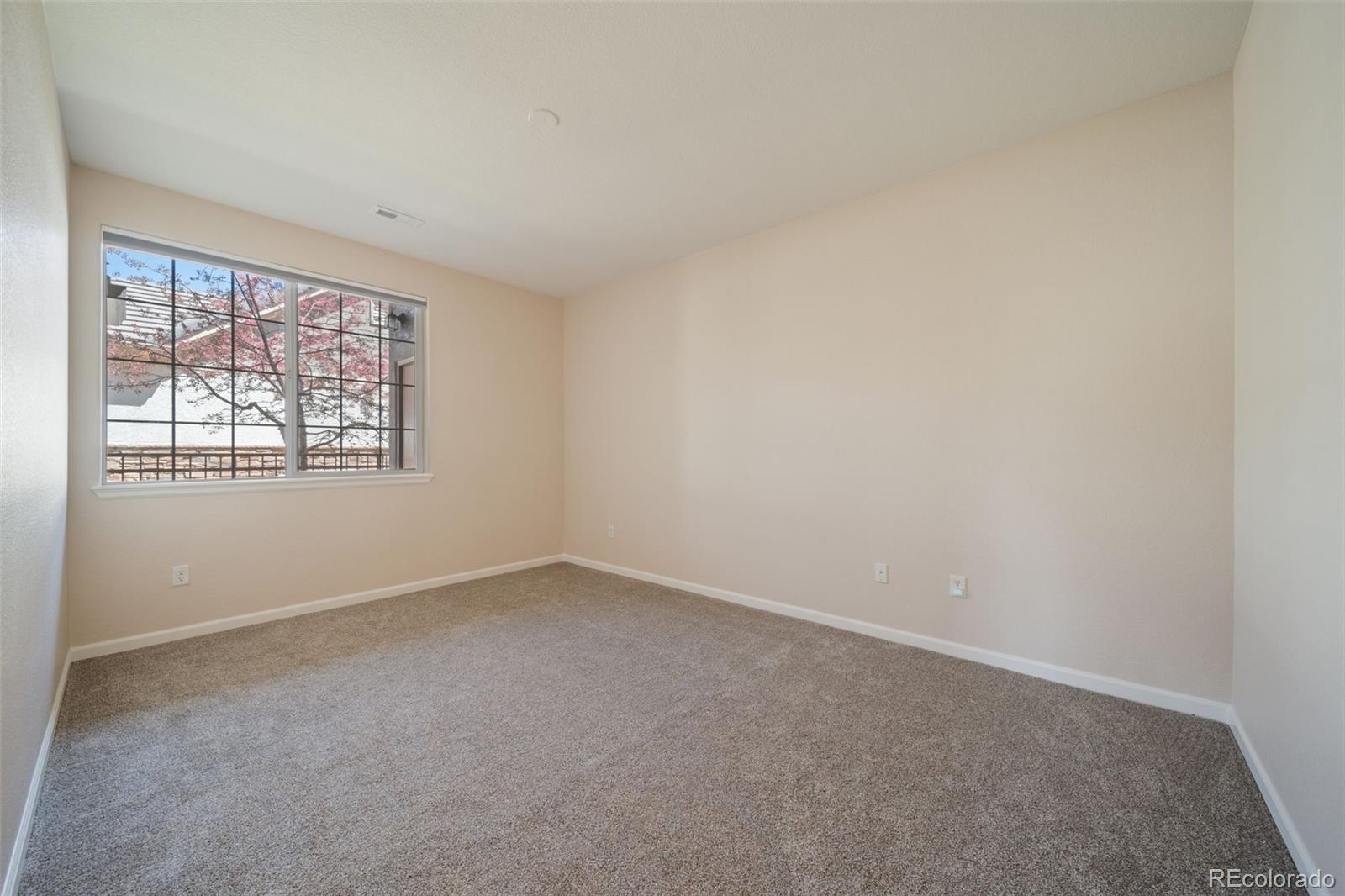 22520 E Ontario Drive Unit: 102