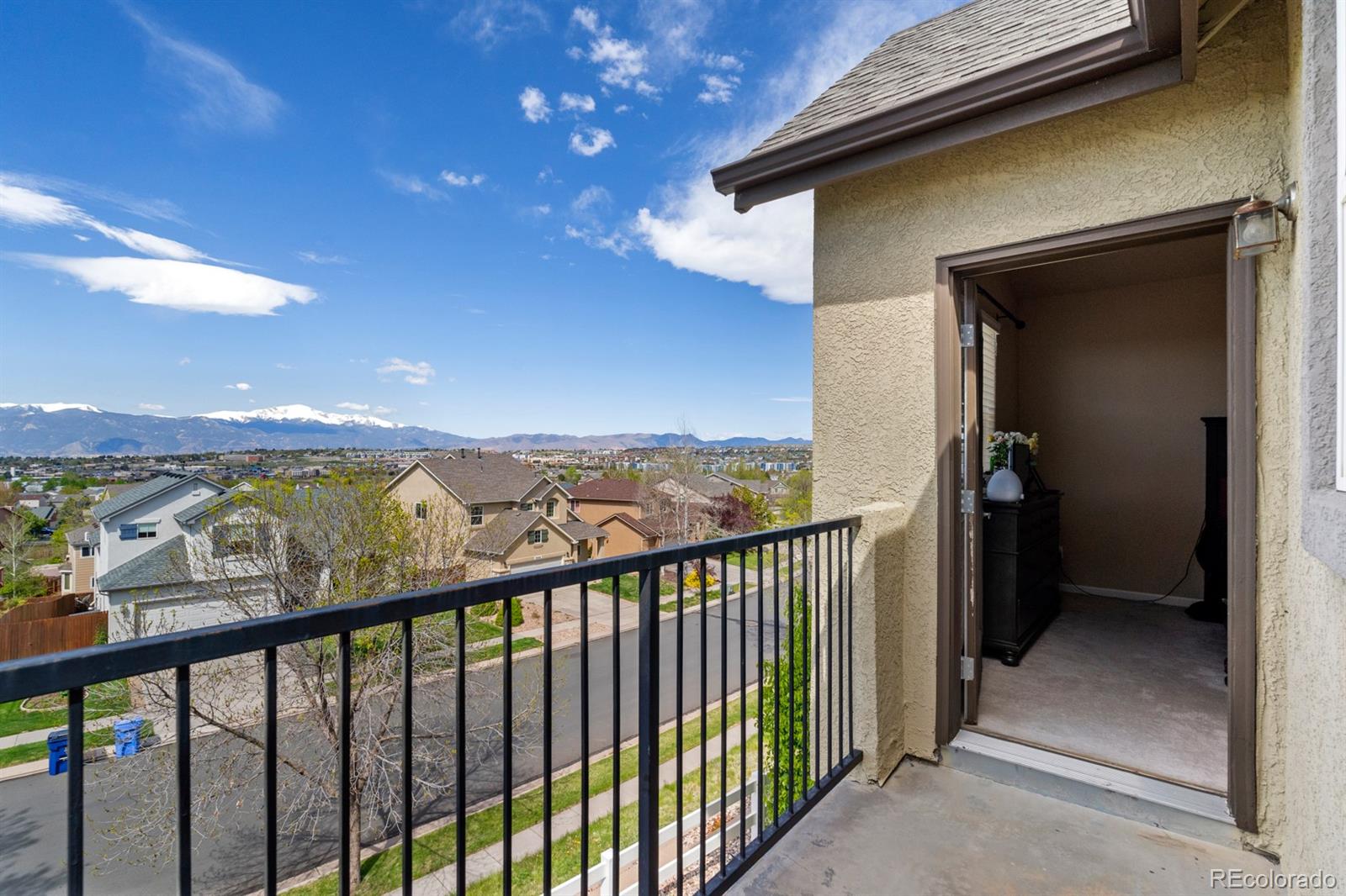 4290 Alder Springs View