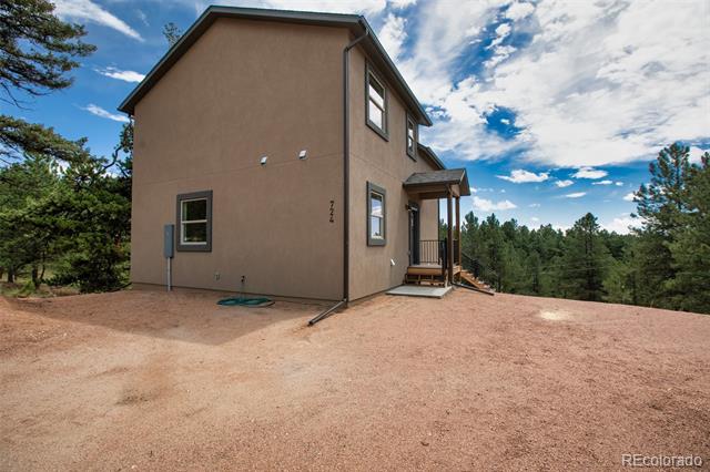 724 Pinewood Road